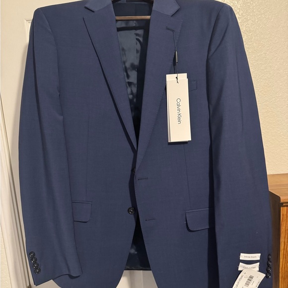 Calvin Klein Men's Slim Fit 2 Piece Suit Size 44L 33W Pants